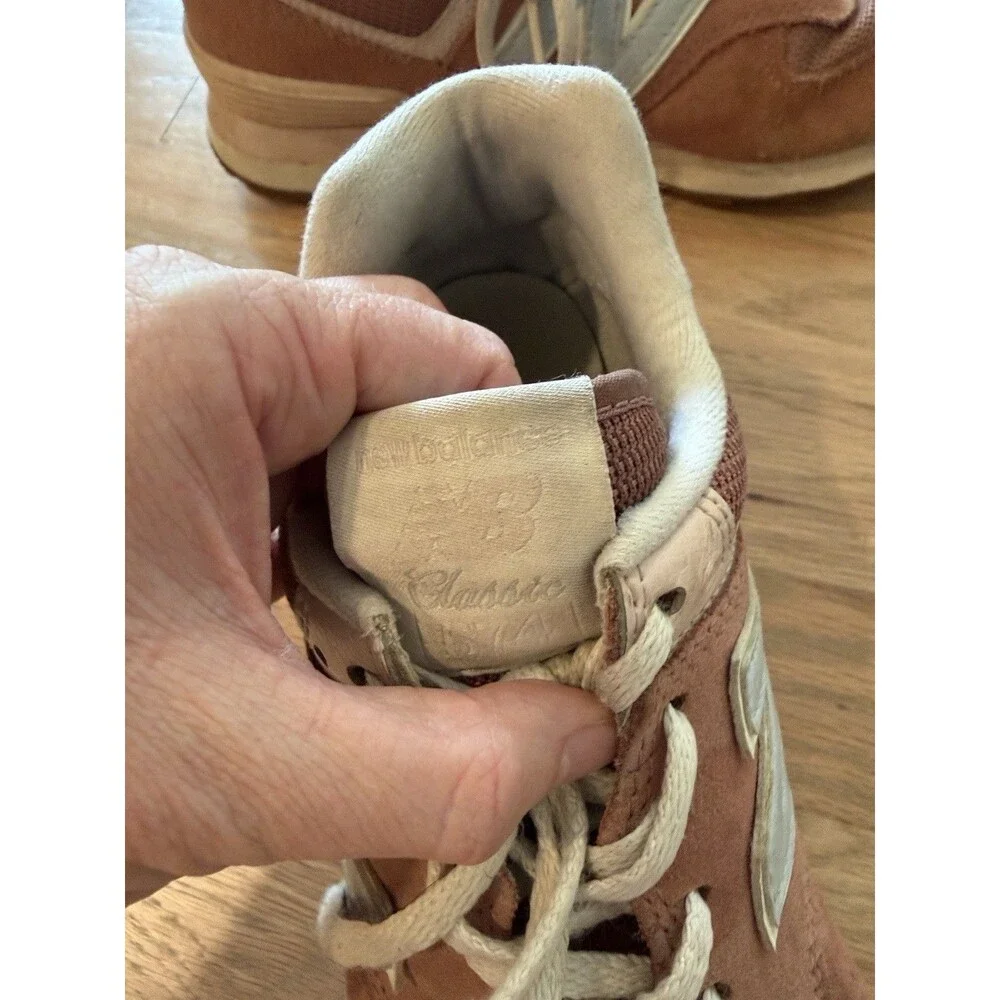 New Balance 574 Classic Suede Low Top Lace-Up Sneakers Brown/White WL574FLD